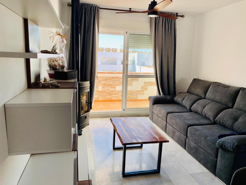 Apartment Encantador Atico Con Chimenea Y Piscina En Almeria Retamar (Almeria)