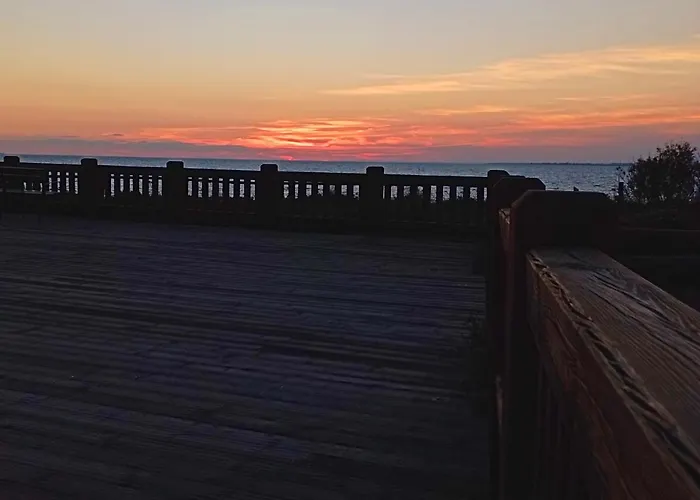 Encantador Atico Con Chimenea Y Piscina En Almeria